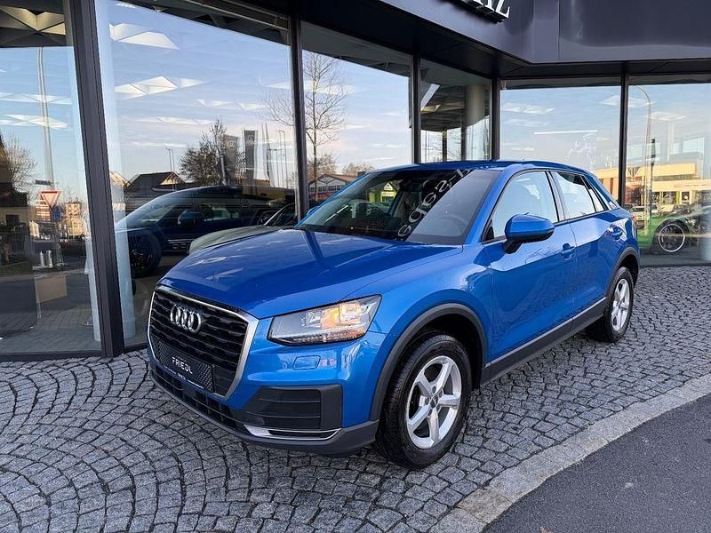 Gebraucht Audi Q2 Ambiente 116 PS (85 kW) 2017 Arablau SUV