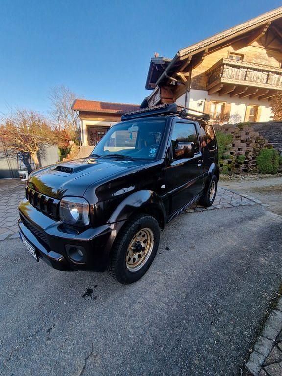 Gebraucht Suzuki Jimny Style 84 PS (61 kW) 2017 Braun SUV