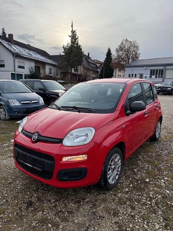 Rot Gebraucht 2017 Fiat Panda Easy Kleinwagen | 4.400 € (Guter Preis) - Bild 1/4