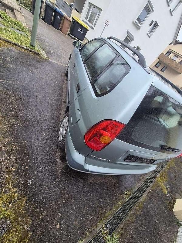 Gebraucht Mitsubishi Space Star 111 PS (81 kW) 2004 Grau Van / Kleinbus