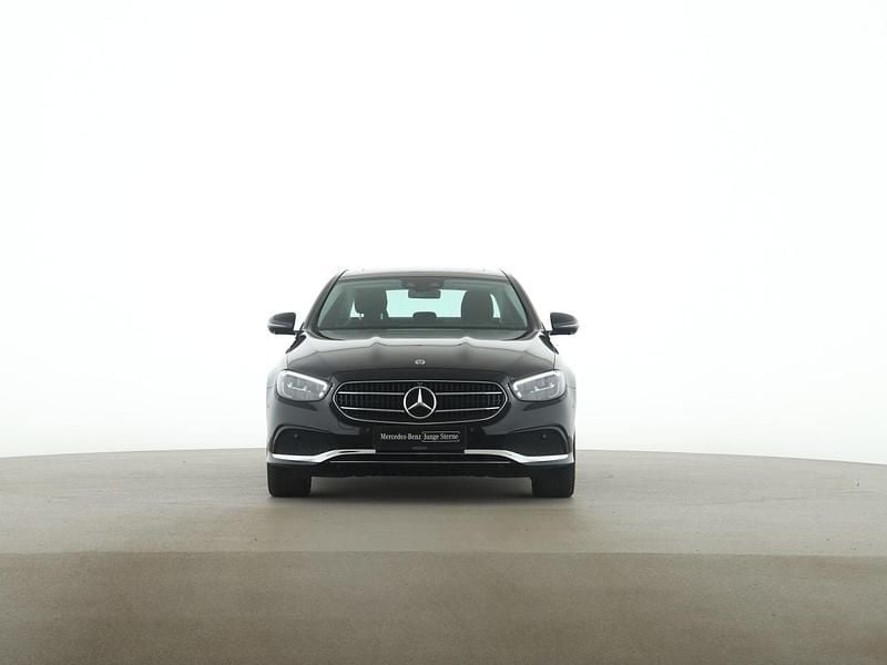 Gebraucht Mercedes E450 Avantgarde 367 PS (269 kW) 2021 Schwarz Limousine