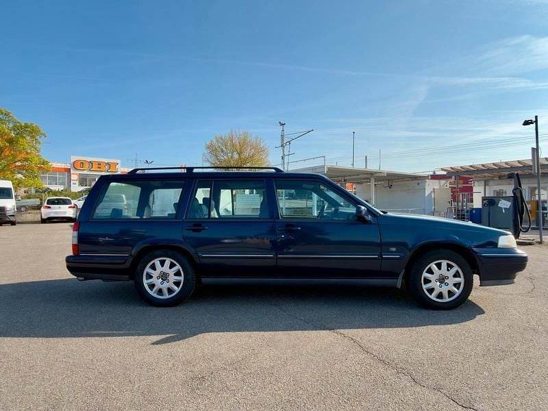 Gebraucht Volvo V90 180 PS (132 kW) 1997 Blau Kombi