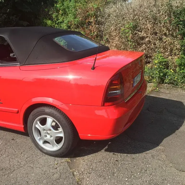 Gebraucht Opel Astra Cabriolet 103 PS (75 kW) 2004 Rot Cabrio