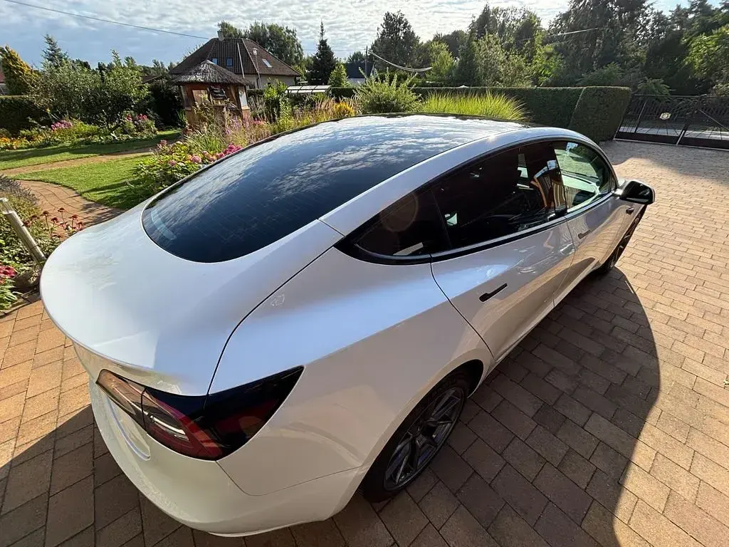 Usado Tesla Model 3 RWD 208 kW (283 CV) 2023 Blanco Berlina