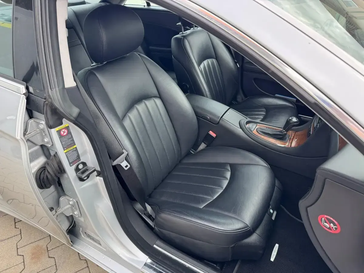 Gebraucht Mercedes CLS350 224 PS (164 kW) 2010 Silber Limousine