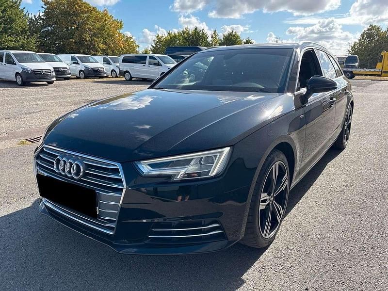 Brillantschwarz Gebraucht 2017 Audi A4 S-Line Kombi | 19.890 € (Fairer Preis) - Bild 1/4