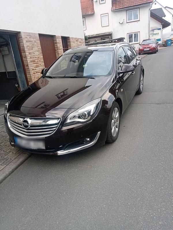Gebraucht Opel Insignia 170 PS (125 kW) 2014 Braun Kombi
