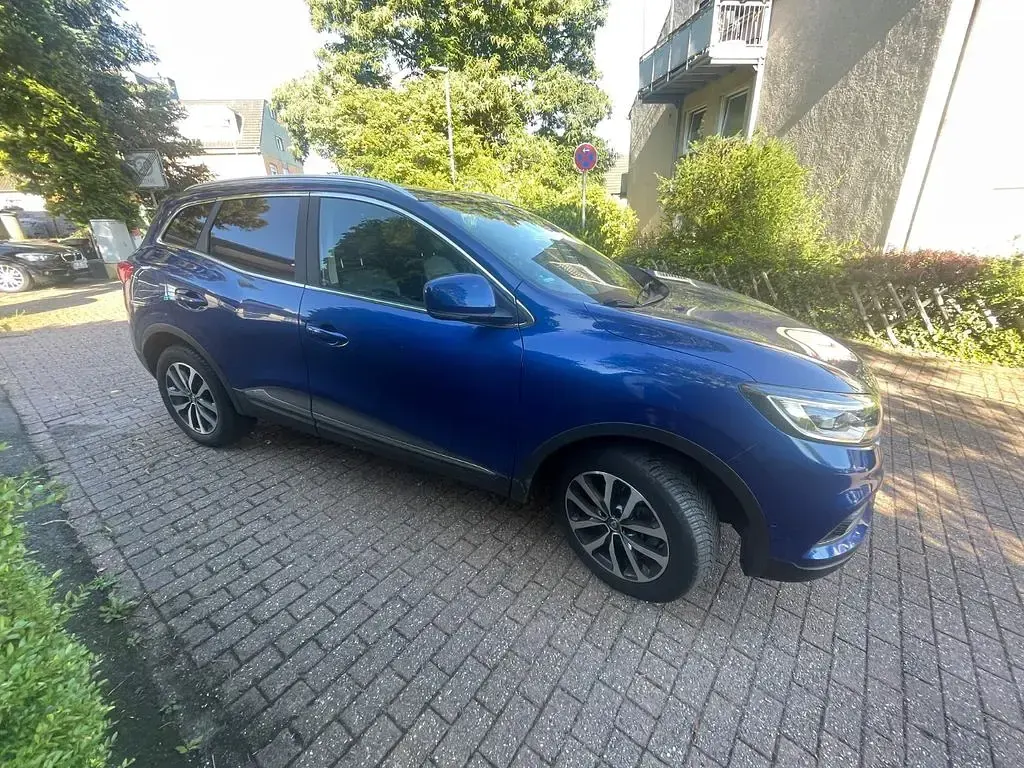 Gebraucht Renault Kadjar Intens 116 PS (85 kW) 2021 Blau SUV