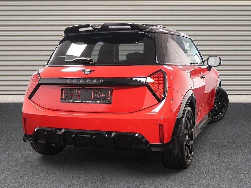 Usata Mini Cooper 156 CV (114 kW) 2024 Rosso Utilitaria