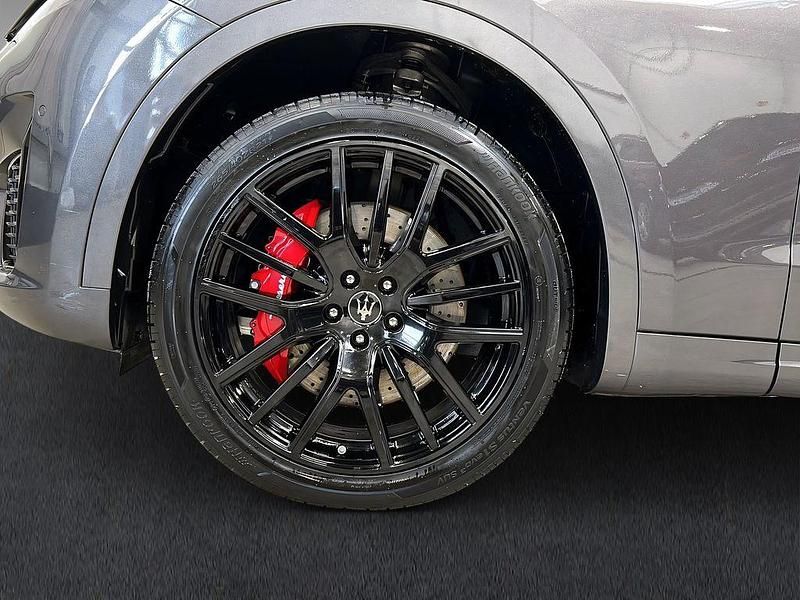 Gebraucht Maserati Levante 430 PS (316 kW) 2024 Grigio maratea SUV