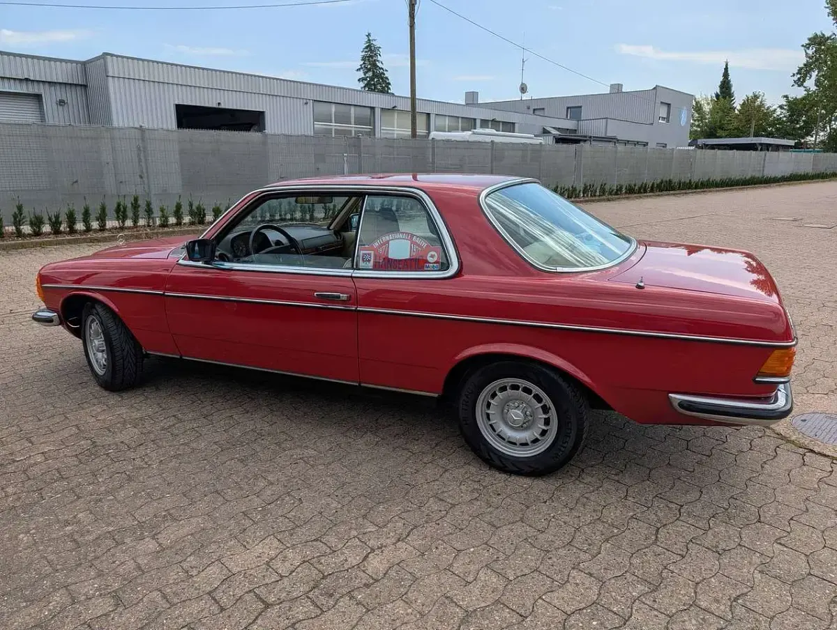 Gebraucht Mercedes 280 177 PS (130 kW) 1977 Other Coupé