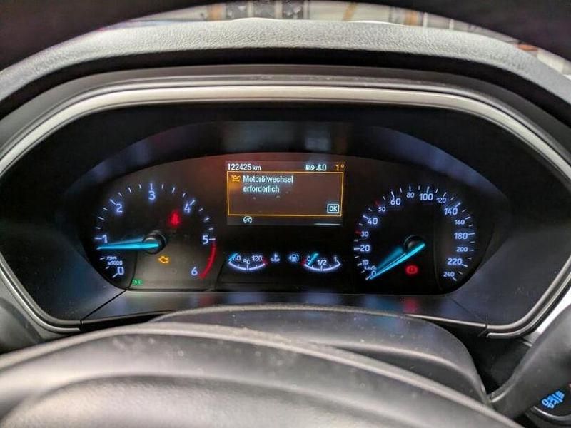 Gebraucht Ford Focus Cool & Connect 120 PS (88 kW) 2020 Weiß Kombi