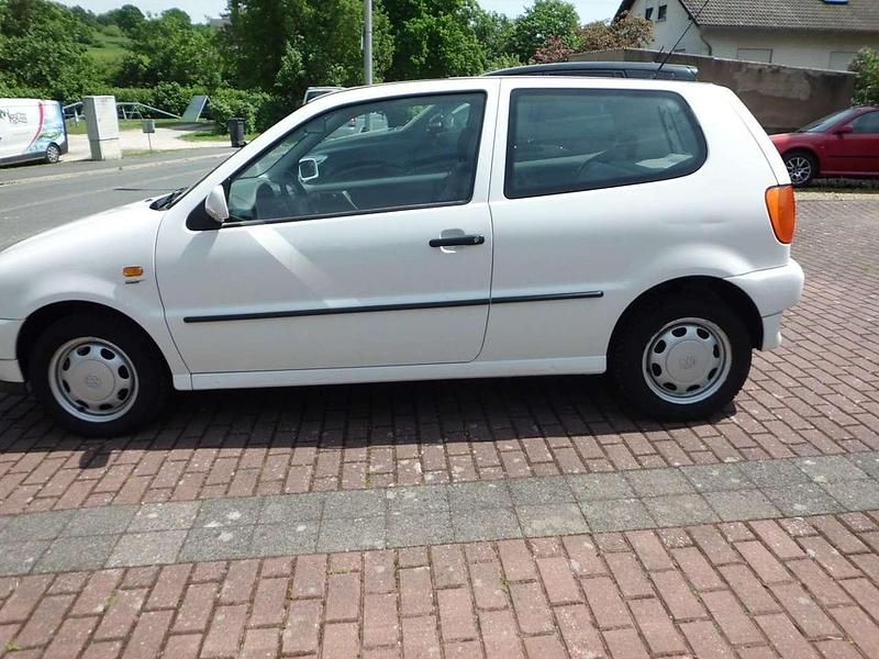 Gebraucht VW Polo 45 PS (33 kW) 1995 Weiß Kleinwagen