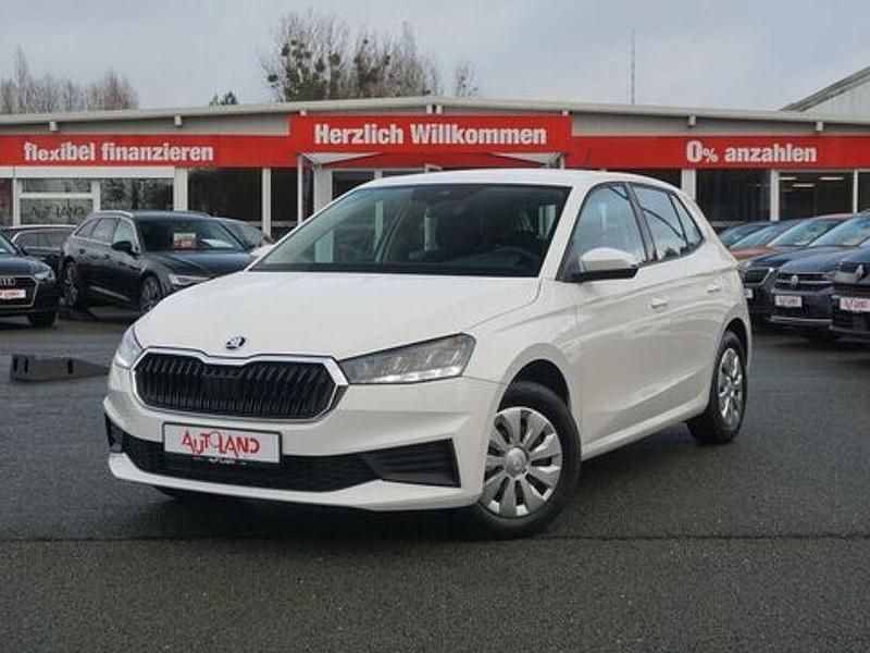 Gebraucht Skoda Fabia Active 65 PS (47 kW) 2022 Weiß Limousine