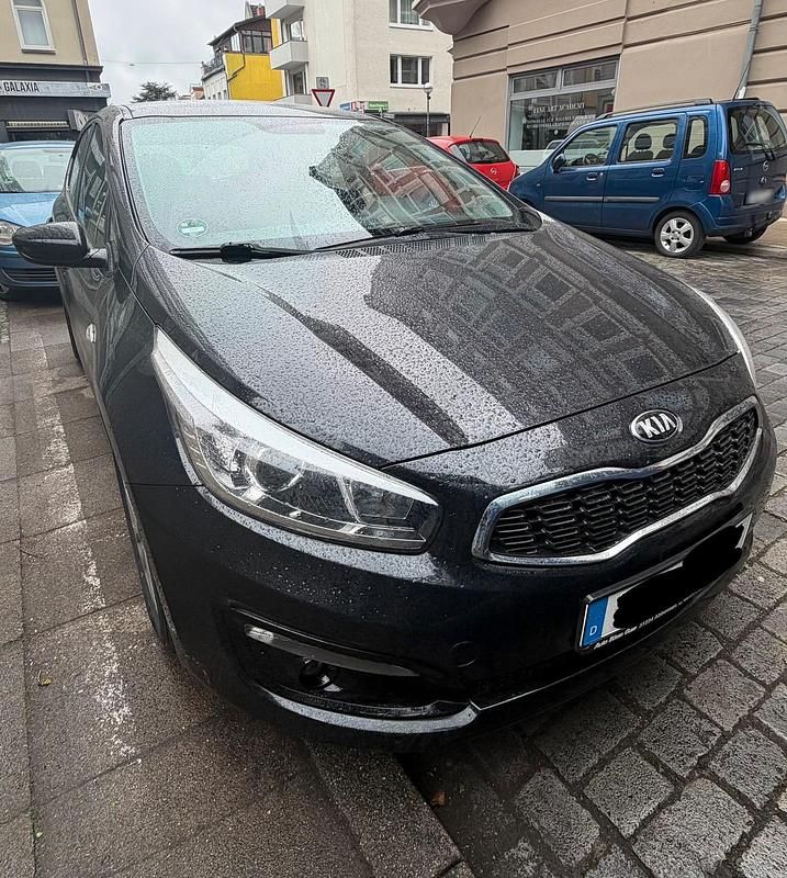 Gebraucht Kia Ceed 136 PS (100 kW) 2016 Schwarz Kleinwagen