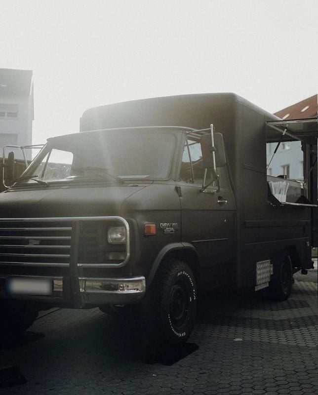 Gebraucht Chevrolet G 170 PS (125 kW) 1993 Schwarz Van