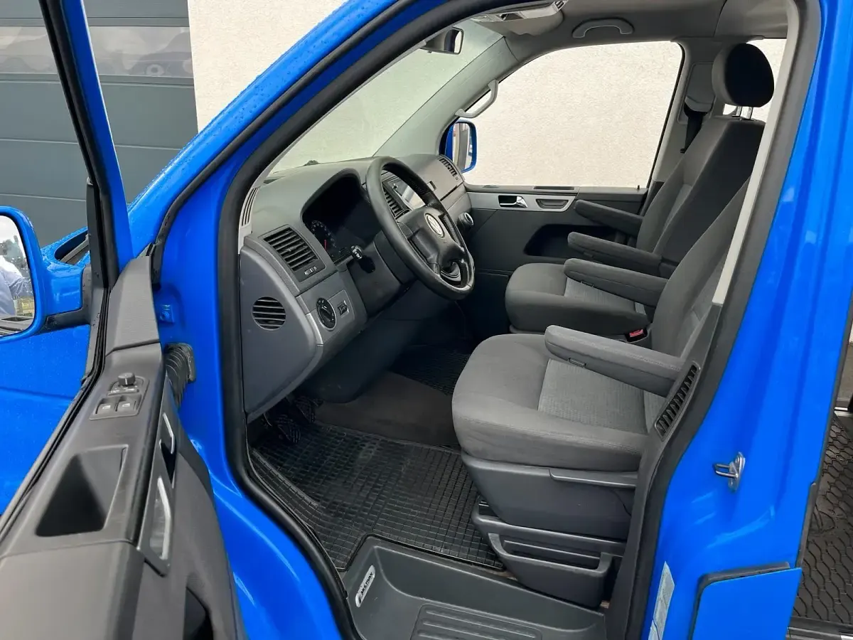 Gebraucht VW Multivan Comfortline 131 PS (96 kW) 2003 Blau Van / Kleinbus