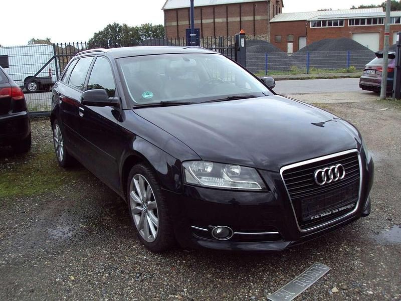 Gebraucht Audi A3 Ambiente 140 PS (102 kW) 2012 Schwarz Kombi
