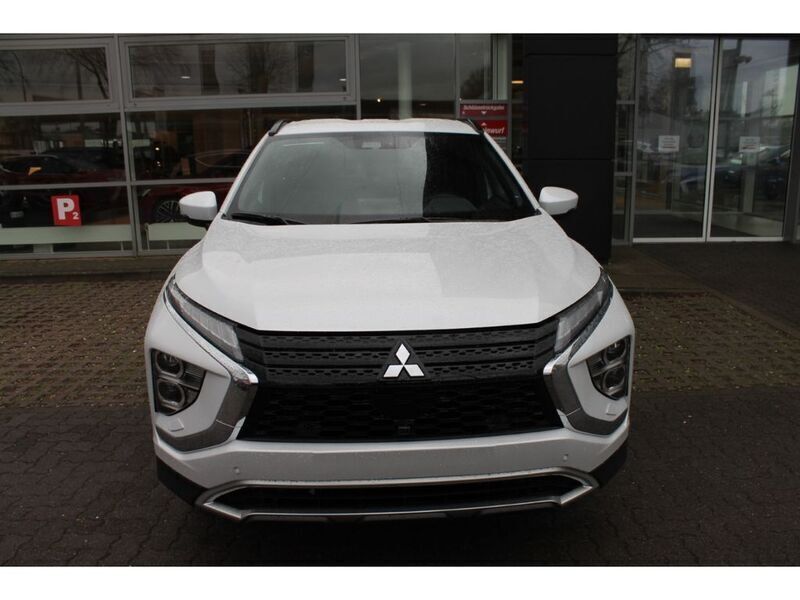 Gebraucht Mitsubishi Eclipse Cross Plus 188 PS (138 kW) 2022 Weiß SUV