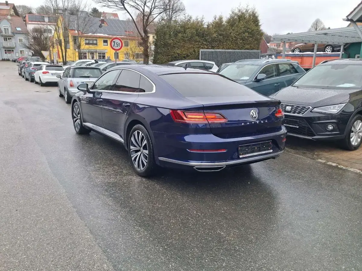 Używany VW Arteon Elegance 190 KM (139 kW) 2018 Niebieski Hatchback