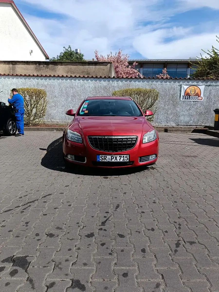 Gebraucht Opel Insignia 136 PS (100 kW) 2009 Rot Kombi