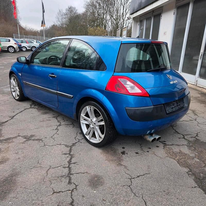 Gebraucht Renault Mégane 107 PS (78 kW) 2000 Blau Limousine