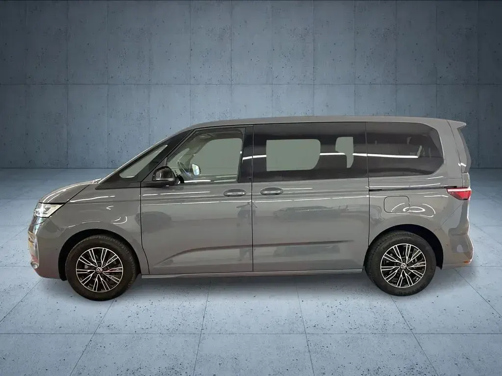 Gebraucht VW Multivan 150 PS (110 kW) 2026 Grau Van / Kleinbus