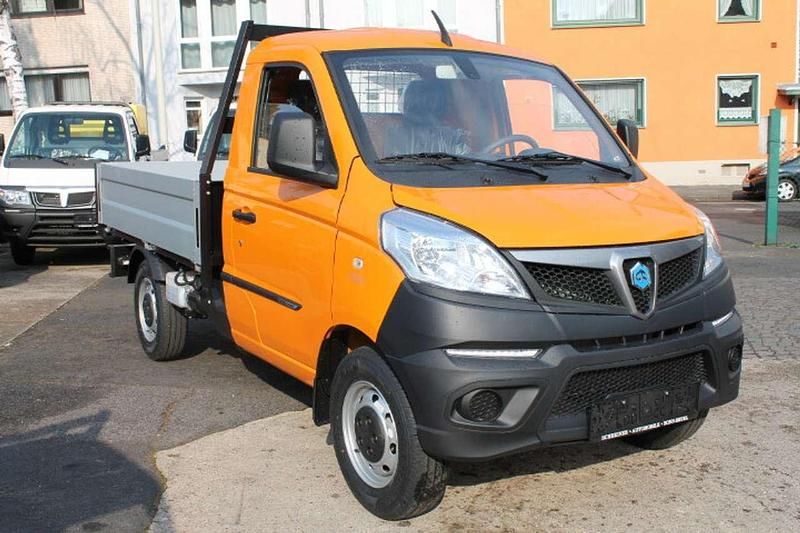 Neu Piaggio Porter 106 PS (77 kW) 2025 Orange SUV