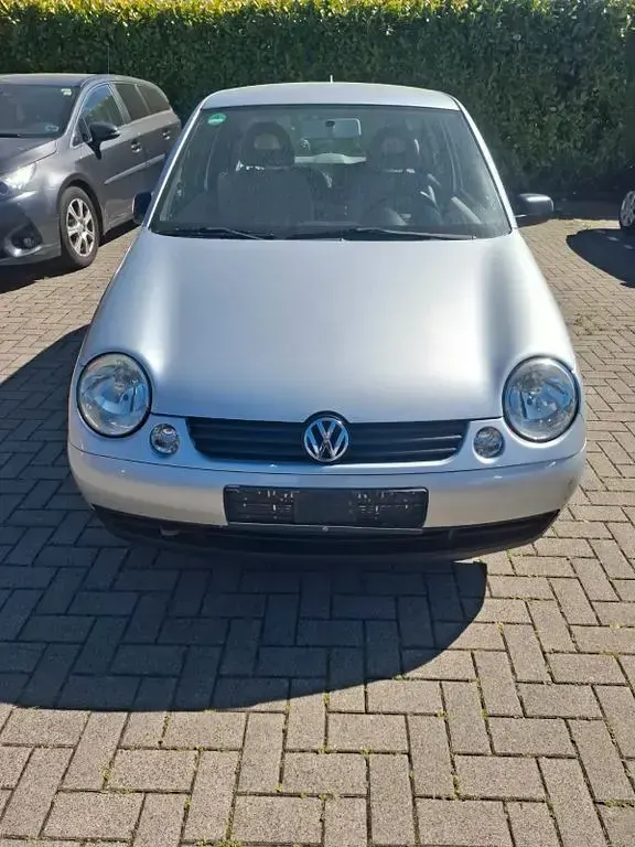 Second-hand VW Lupo 60 CP (44 kW) 2003 Argintiu Hatchback