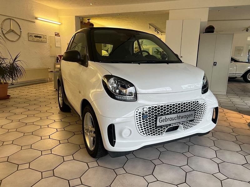 Gebraucht Smart ForTwo Coupé 60 kW (82 PS) 2022 Schwarz Kleinwagen