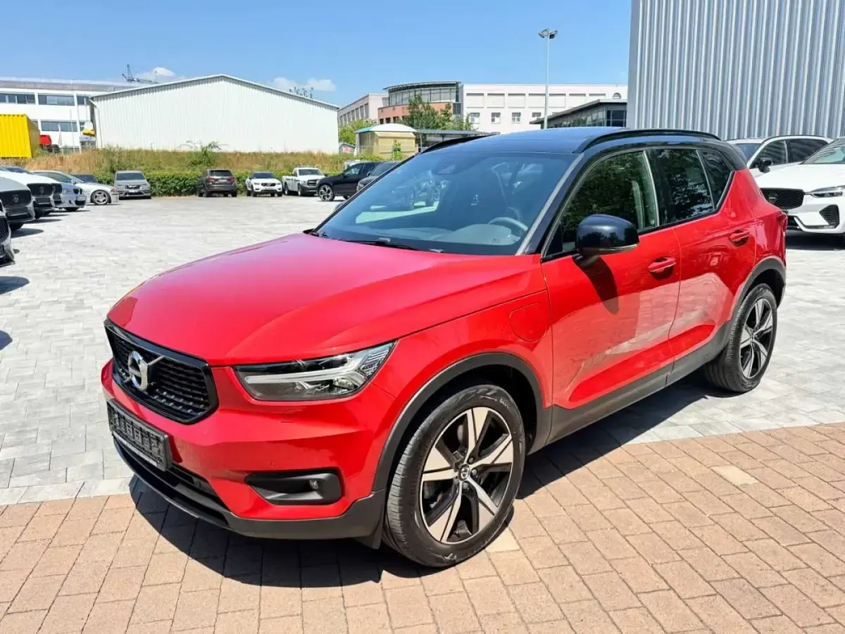 Gebraucht Volvo XC40 R-Design 192 PS (141 kW) 2022 Rot SUV
