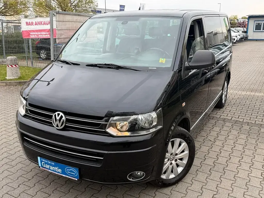 Gebraucht VW Multivan Highline 179 PS (131 kW) 2011 Deep black perleffekt Van / Kleinbus