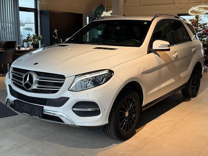 Weiß Gebraucht 2016 Mercedes GLE250 SUV | 14.900 € (Fairer Preis) - Bild 1/2