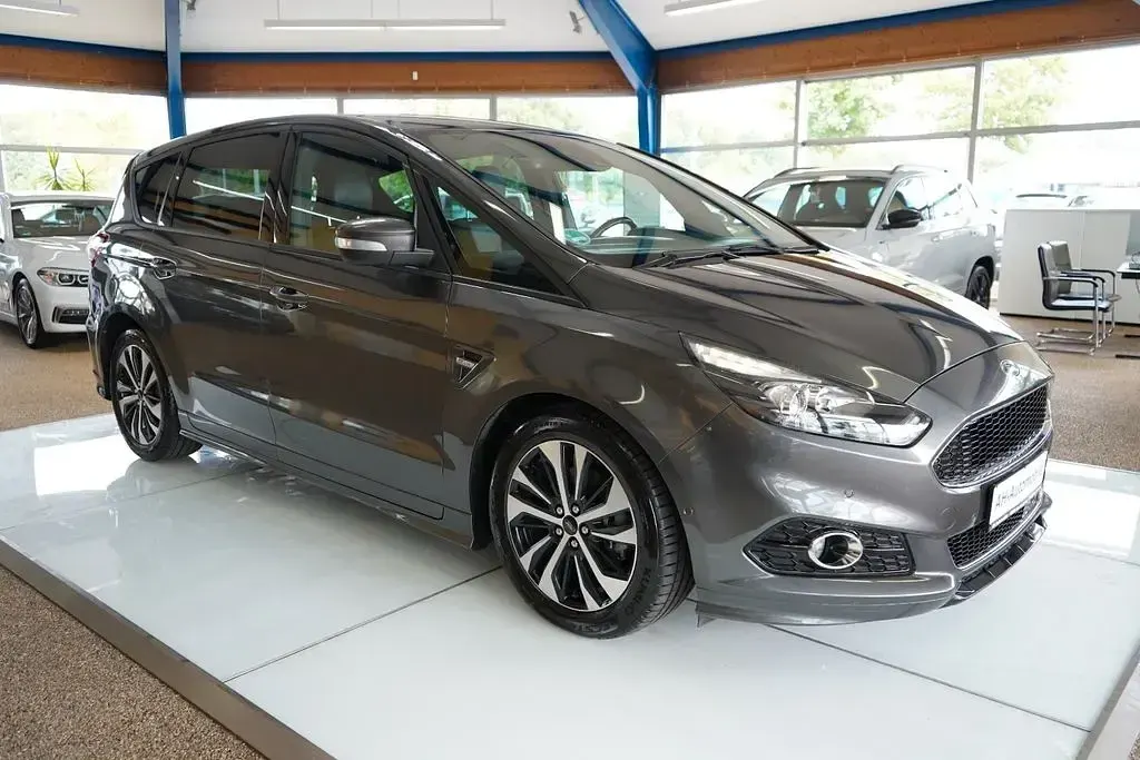Gebraucht Ford S-MAX ST-Line 190 PS (139 kW) 2019 Grau Van / Kleinbus