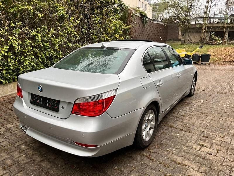 Usata BMW 525 192 CV (141 kW) 2004 Argento Berlina