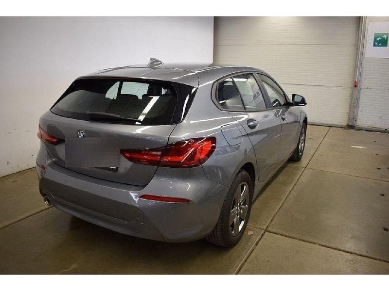 Gebraucht BMW 118 Advantage 136 PS (100 kW) 2023 Grau Kleinwagen
