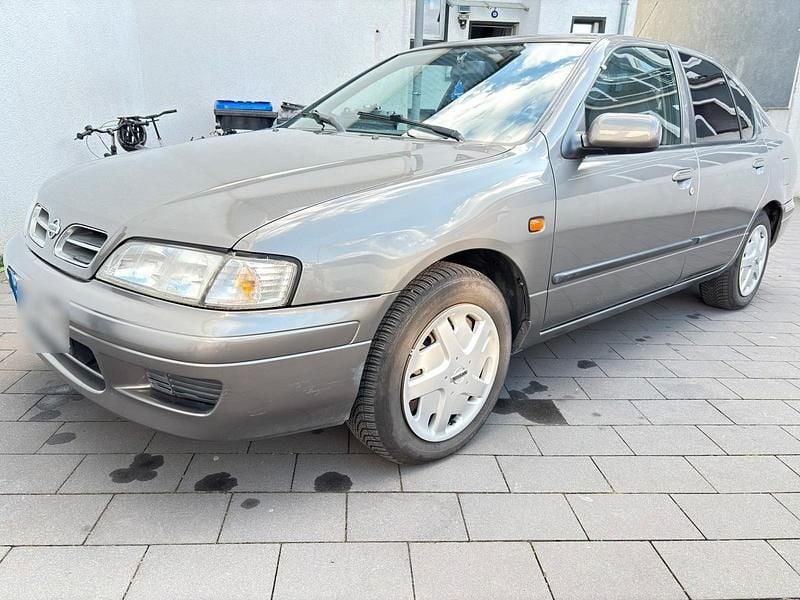 Gebraucht Nissan Primera 90 PS (66 kW) 1998 Grau Kombi