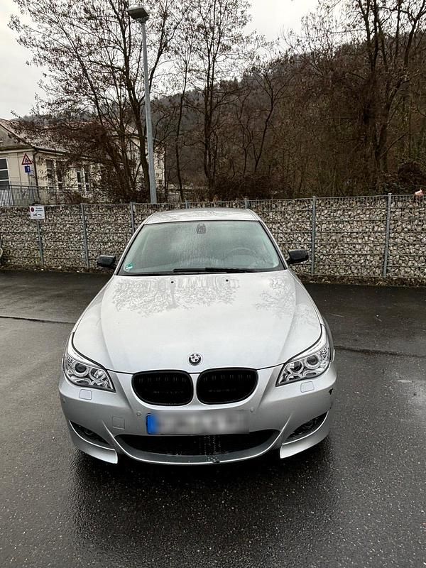 Gebraucht BMW 520 Basis 170 PS (125 kW) 2004 Silber Limousine