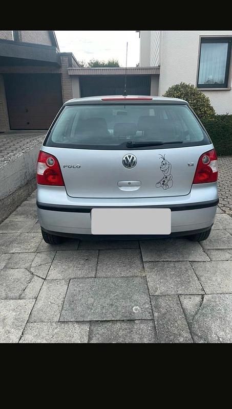 Gebraucht VW Polo 68 PS (50 kW) 2004 Silber Kleinwagen
