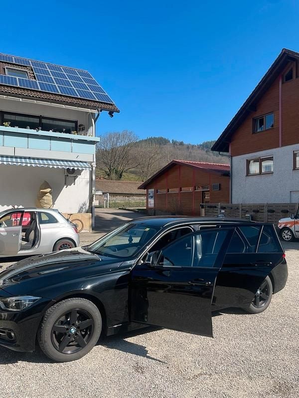 Usata BMW 320 184 CV (135 kW) 2019 Nero Station wagon