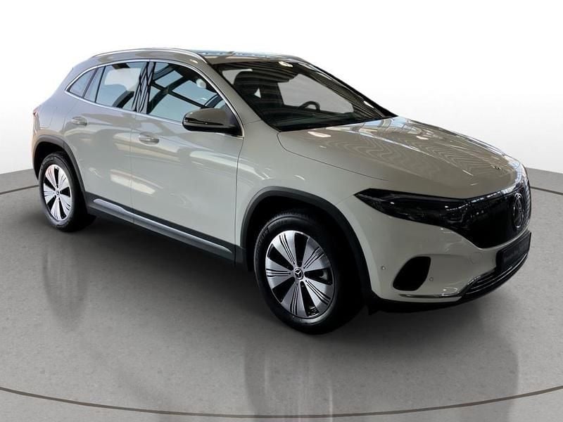 Gebraucht Mercedes EQA300 Progressive 167 kW (228 PS) 2025 Unilack polarweiß SUV