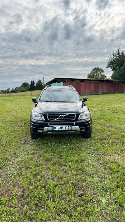 Schwarz Gebraucht 2014 Volvo XC90 Executive SUV | 19.500 € (Teuer) - Bild 1/4