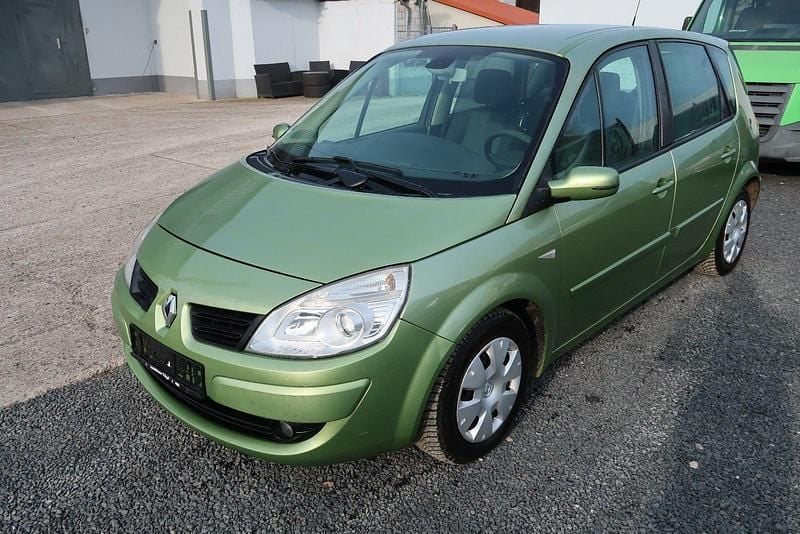 Grün Gebraucht 2008 Renault Scénic Van / Kleinbus | 1.700 € (Fairer Preis) - Bild 1/4