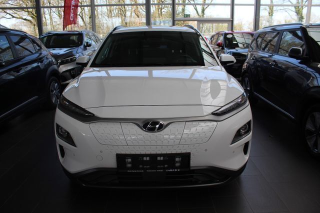 Gebraucht Hyundai Kona Style 150 kW (204 PS) 2020 Weiß SUV