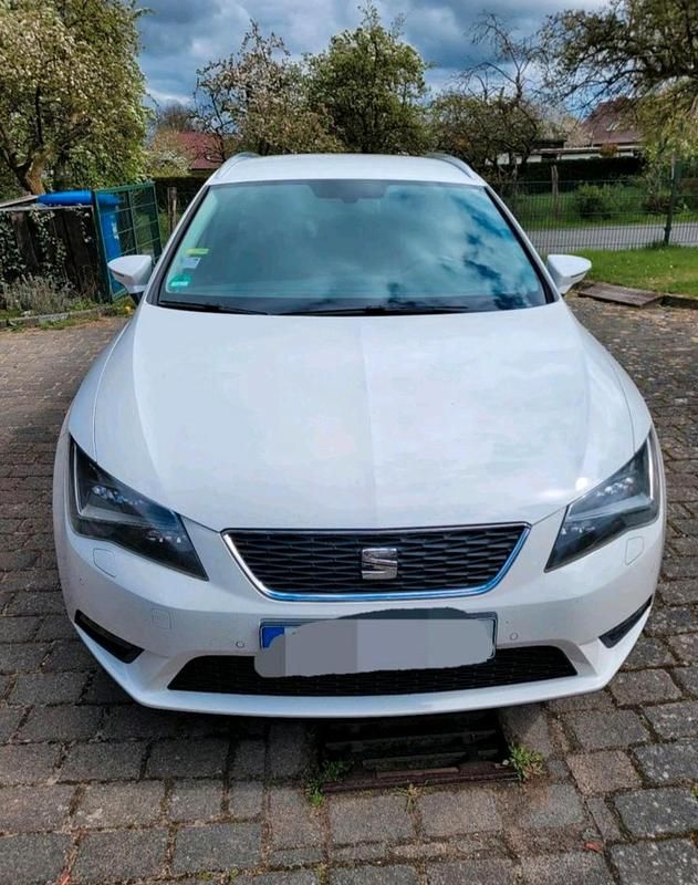 Gebraucht Seat Leon ST 125 PS (91 kW) 2014 Weiß Kombi