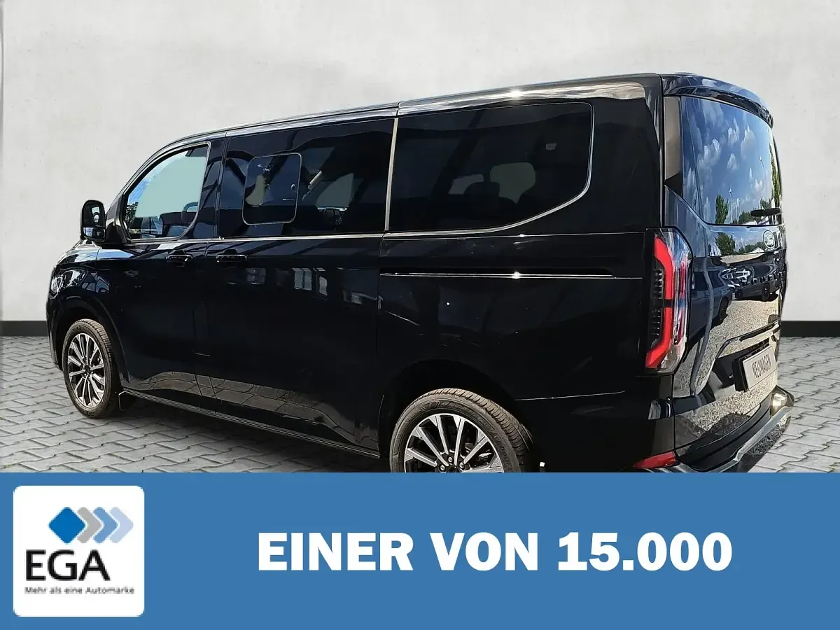 Neu Ford Tourneo Custom 170 PS (125 kW) 2026 Schwarz Van