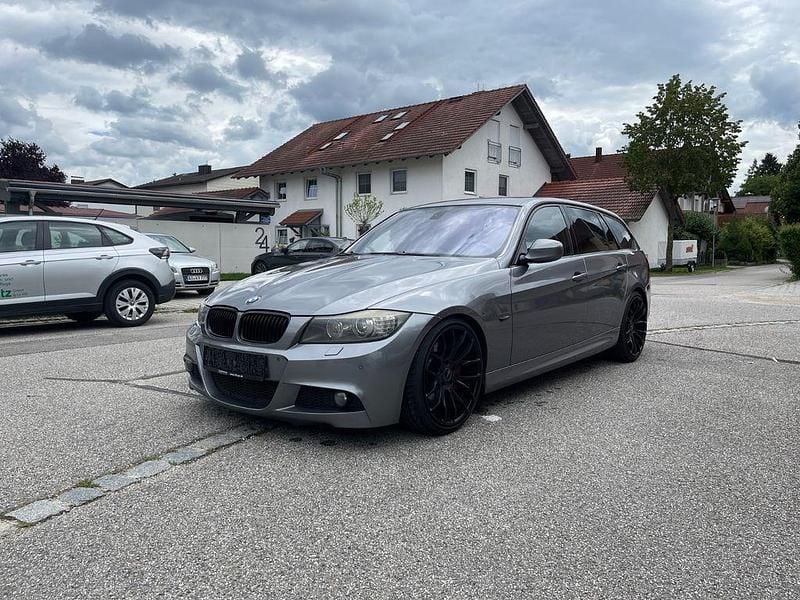 Grau Gebraucht 2008 BMW 320 M Sport Limousine | 6.000 € (Fairer Preis) - Bild 1/4