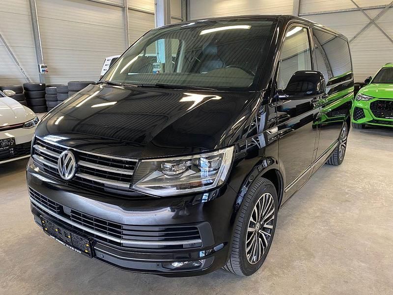 Gebraucht VW T6 Highline 204 PS (150 kW) 2017 Deep black perleffekt Van