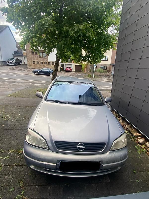 Silber Gebraucht 2001 Opel Astra Coupé | 1.199 € (Guter Preis) - Bild 1/4