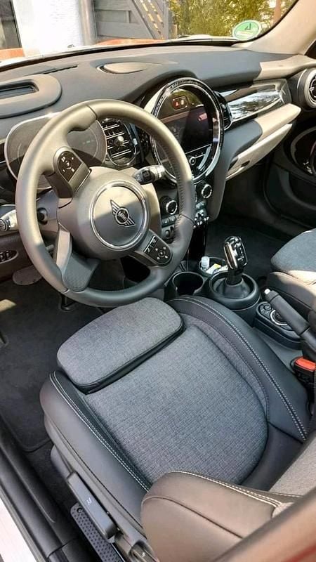 Brugt Mini Cooper Classic 136 HK (100 kW) 2021 Rød Hatchback